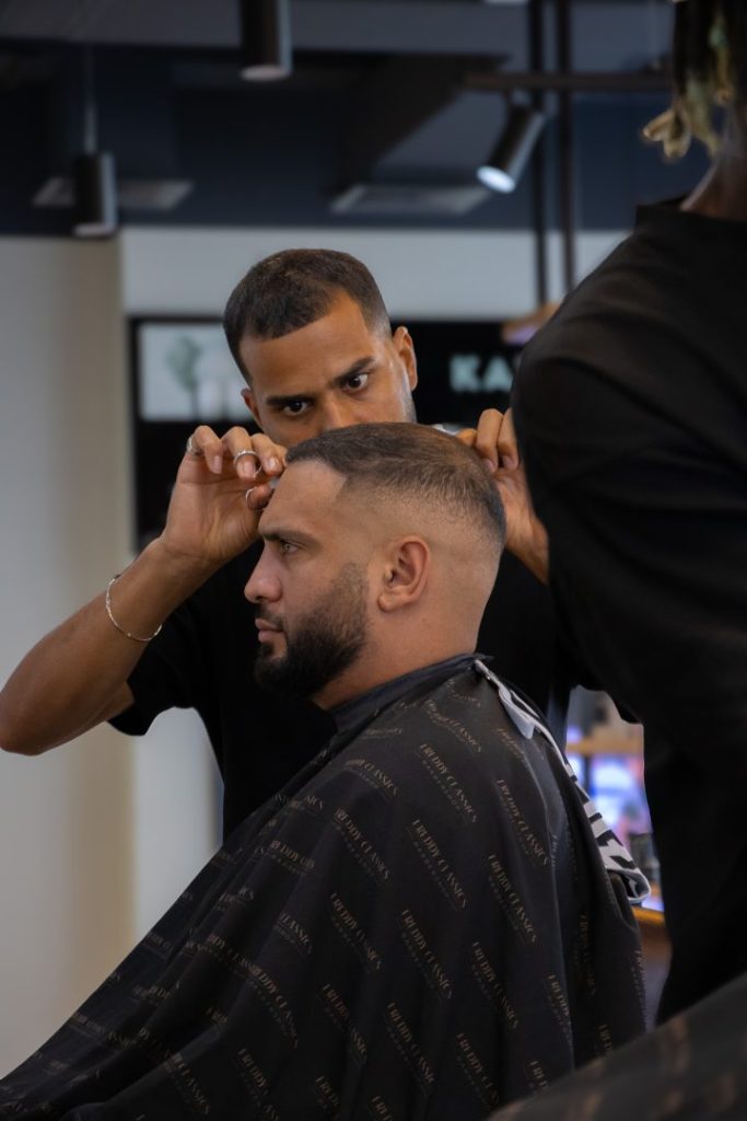 Book your fade haircut in Dubai